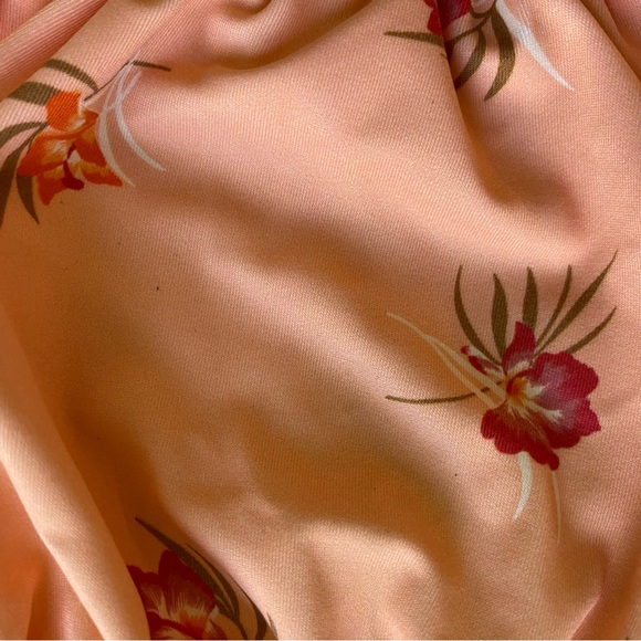 sarah cameron RVCA Peach Floral bikini top - Picture 8 of 8